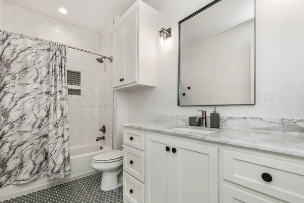 $649,990 | 5601 Hollow Landing Avenue, Amarillo, TX 79118