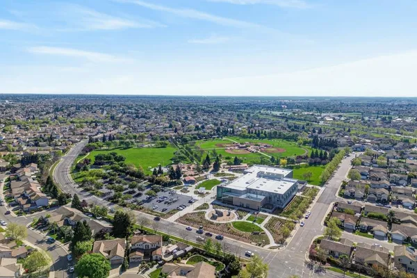 $600,000 | 9666 Iris Meadow Way, Elk Grove, CA 95757