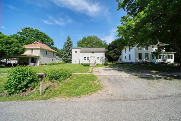 $129,000 | 215 South Jackson Street, Addison, MI 49220