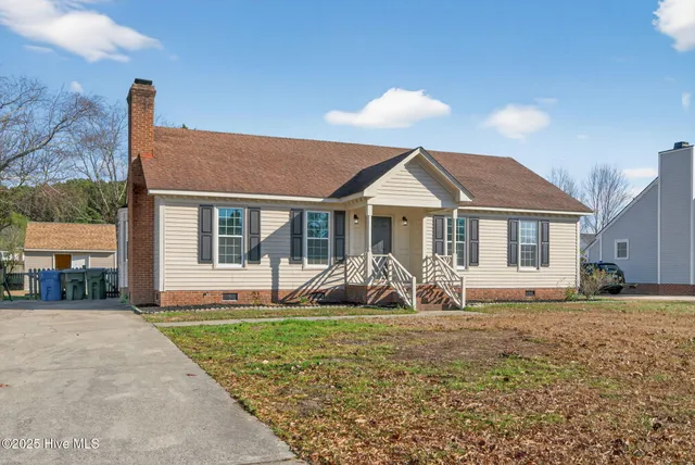 $259,900 | 2824 Springflower Drive North, Wilson, NC 27896