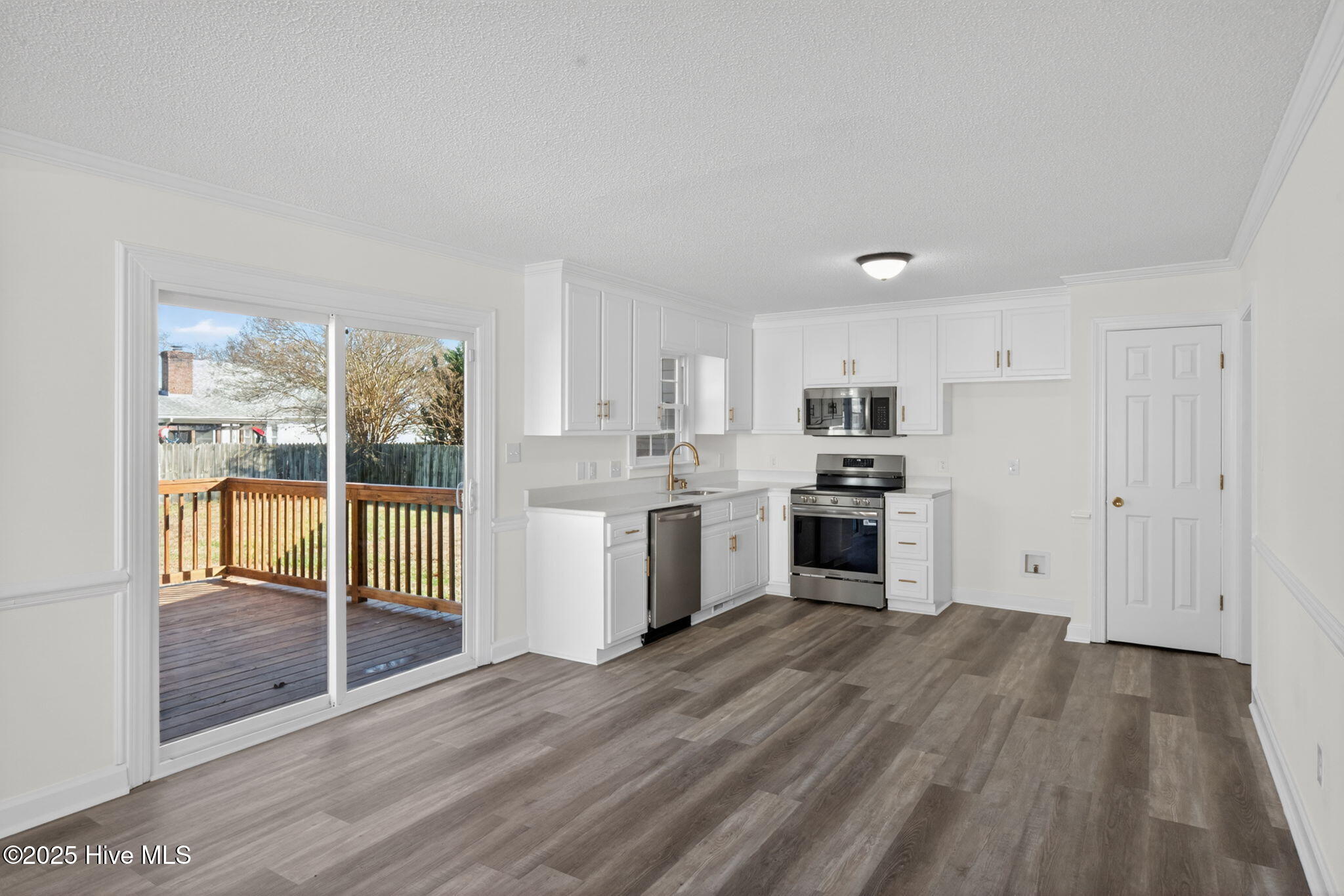 2824 Springflower Drive North Wilson, NC 27896 - Photo 8 of 29 Kitchen