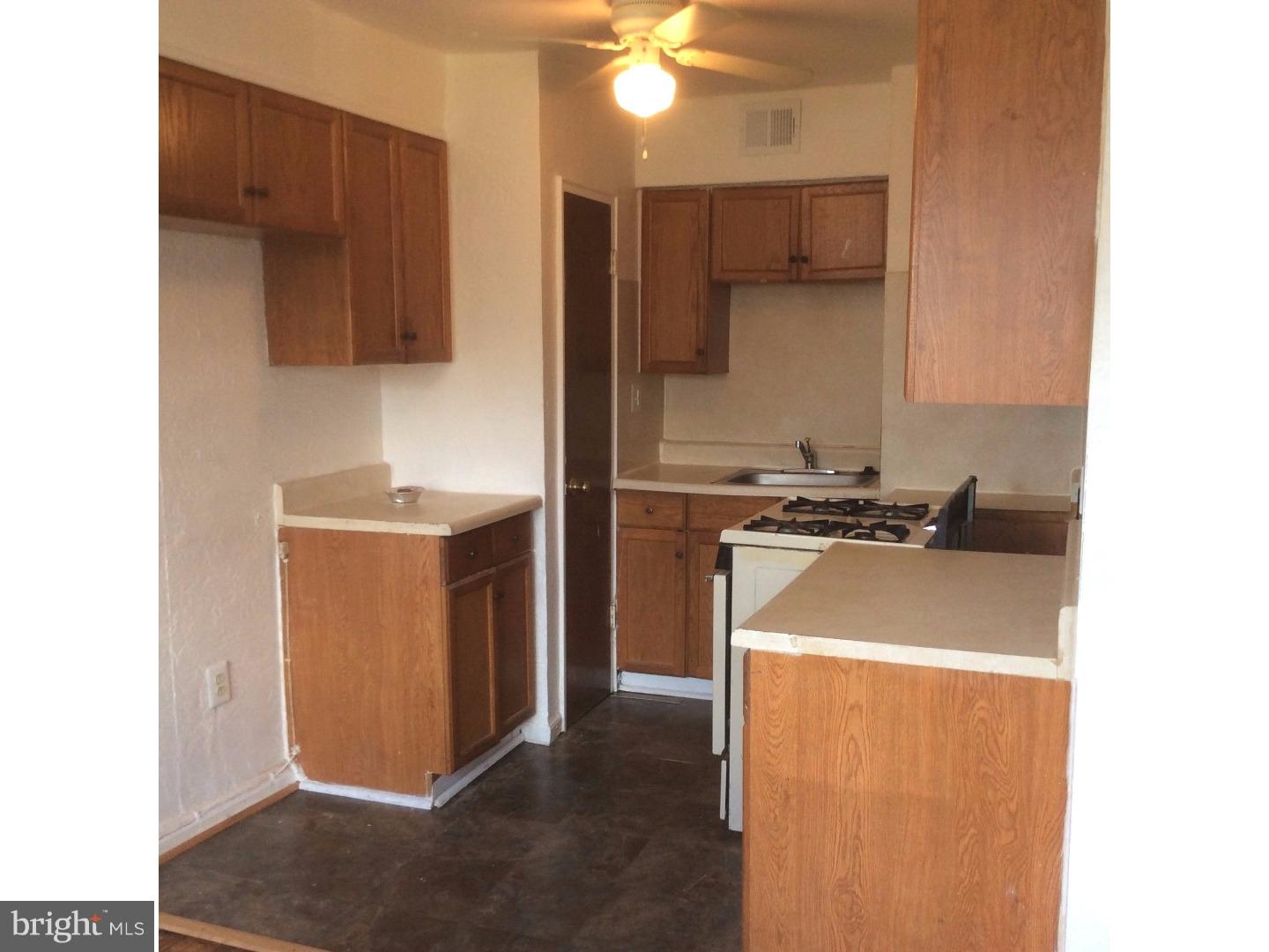 61351-2 Old York Road Philadelphia, PA 19141 - Photo 7 of 21 Unit #1