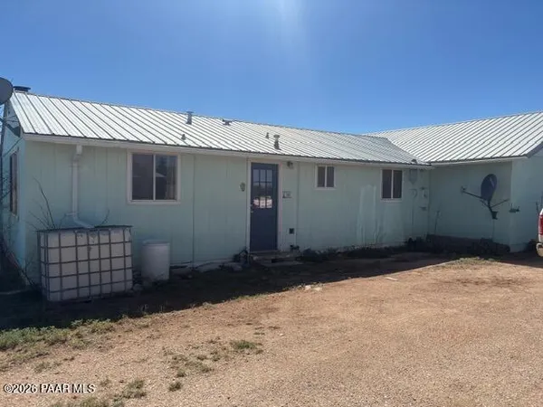 $150,000 | 12 Nelson Canyon Road, Seligman, AZ 86337