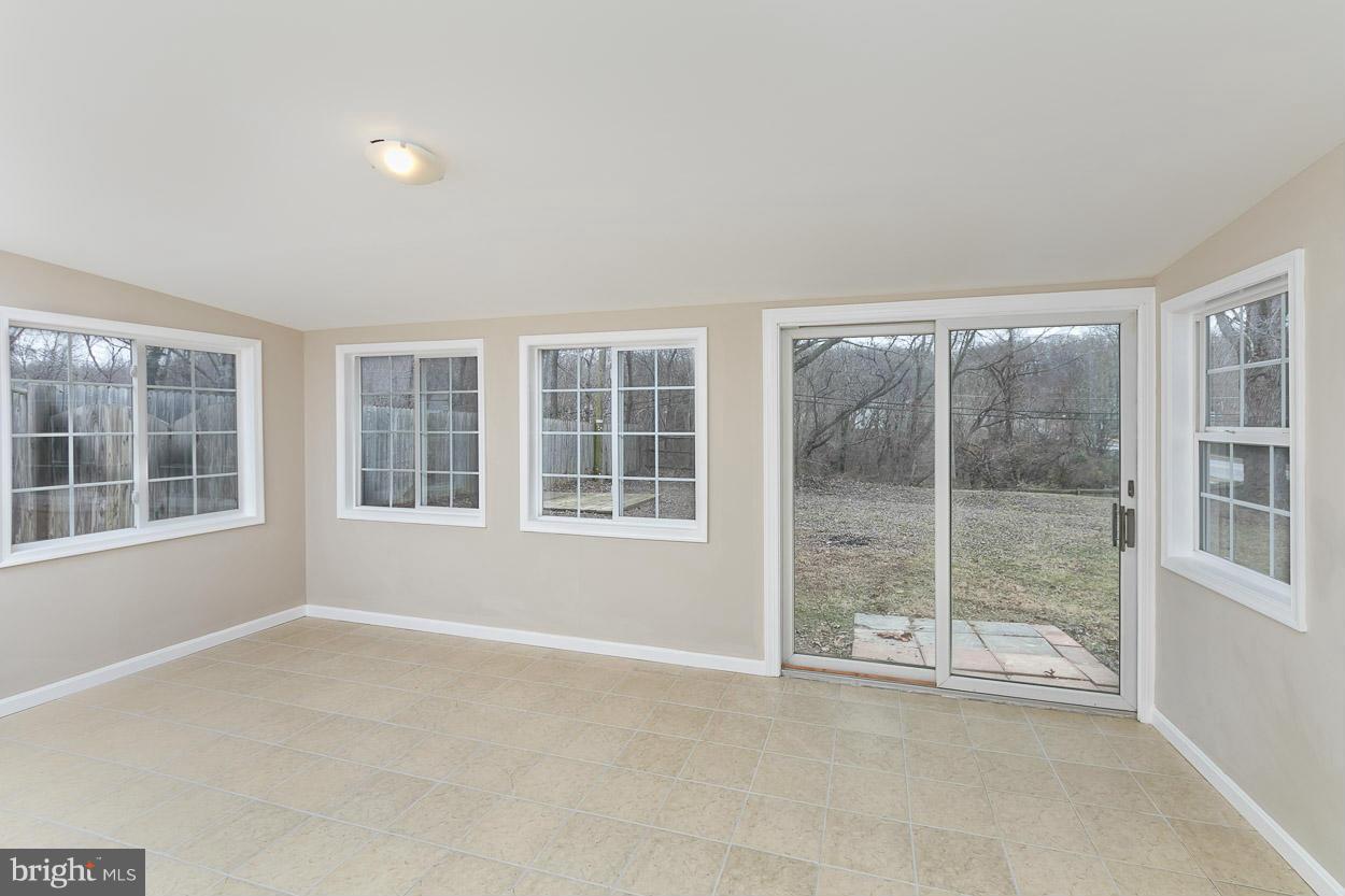 301 Garnett Road Joppa, MD 21085 - Photo 14 of 30 Interior (General)