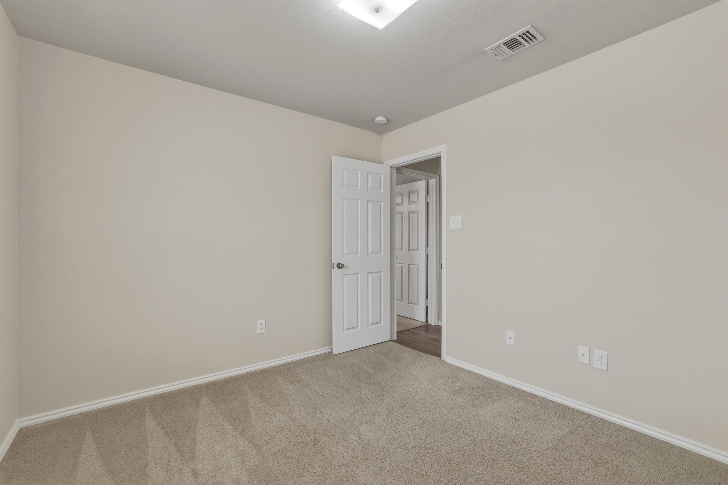 6801 36th Street Lubbock, TX 79407 - Photo 14 of 22 32_img_9975