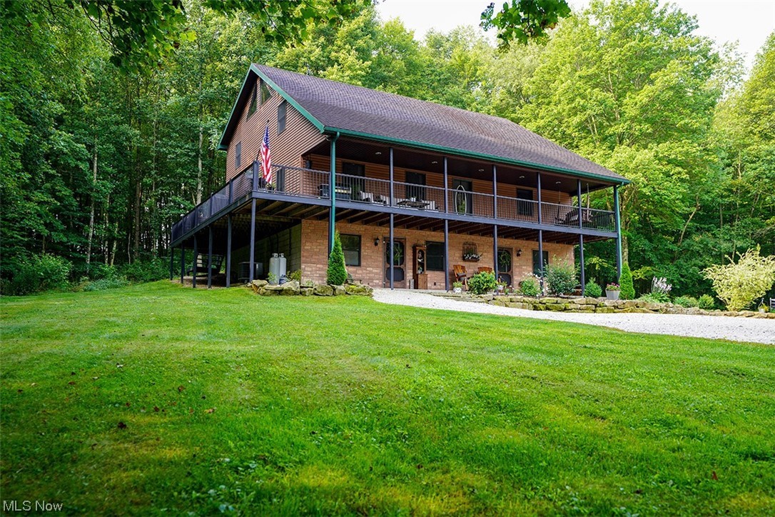 1976 Burrow Road Southwest Carrollton, OH 44615 - Photo 3 of 24 Gallery Image 3