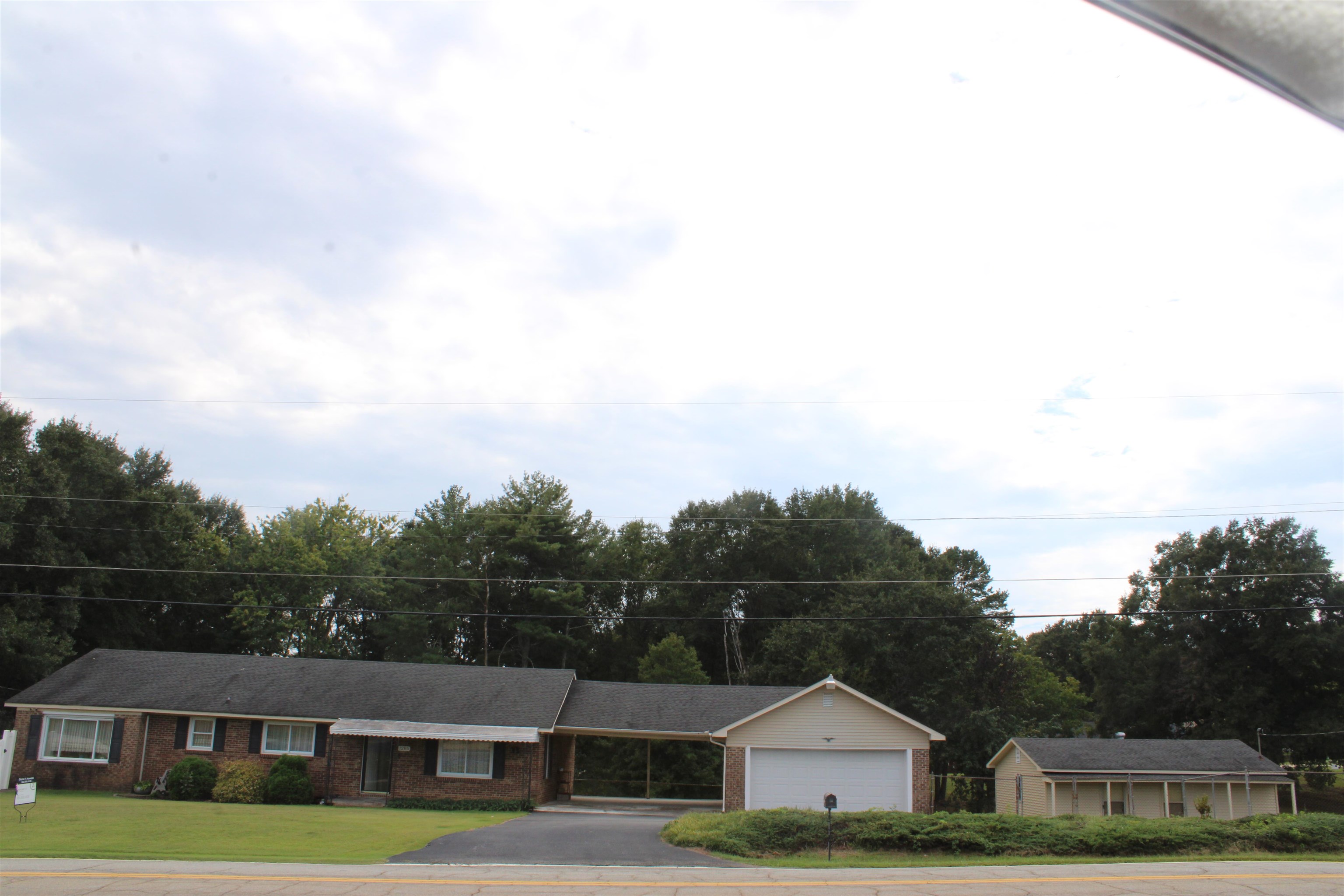 1285 Springdale Road Cowpens, SC 29330 - Photo 2 of 33 Gallery Image 2