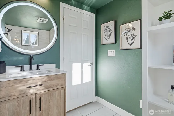 $3,800 | 7475 Northeast 146th Street, Kenmore, WA 98028