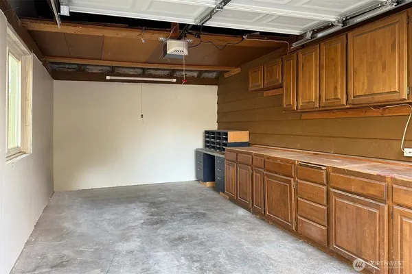 $3,800 | 7475 Northeast 146th Street, Kenmore, WA 98028