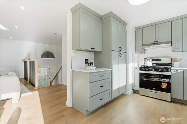 $3,800 | 7475 Northeast 146th Street, Kenmore, WA 98028