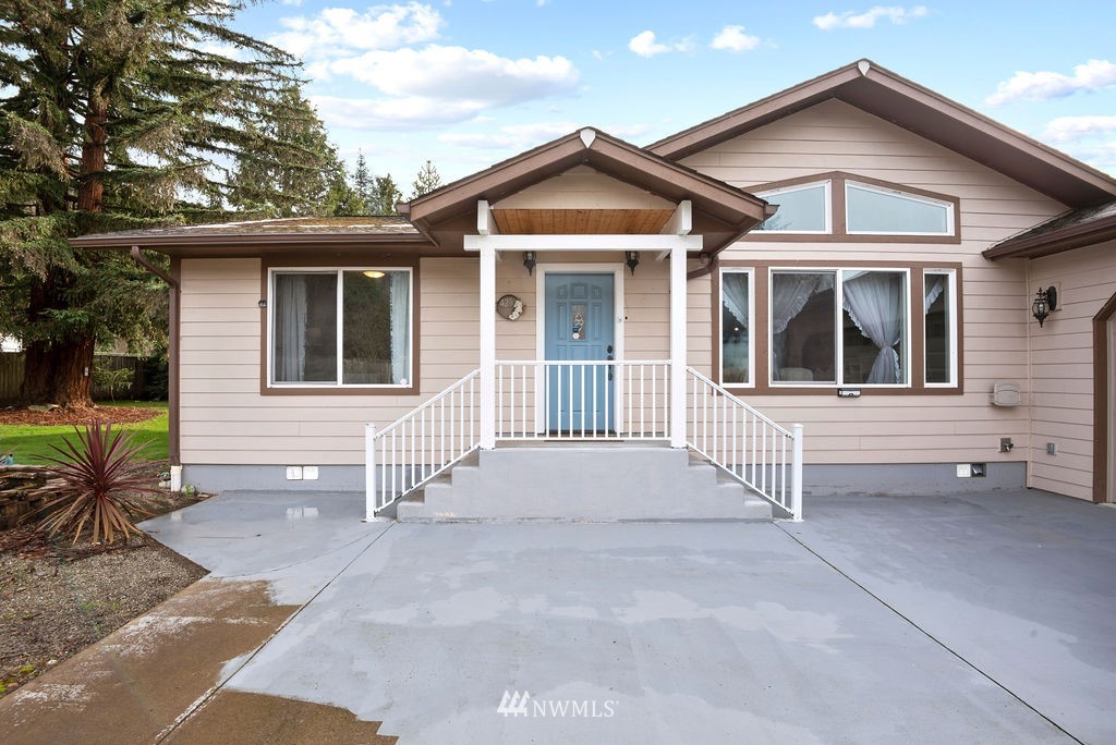 425 Modrow Road Kalama, WA 98625 - Photo 3 of 31 Gallery Image 3