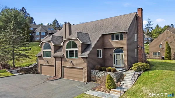 $410,000 | 11 Saddle Ridge, Unit 11, Bloomfield, CT 06002