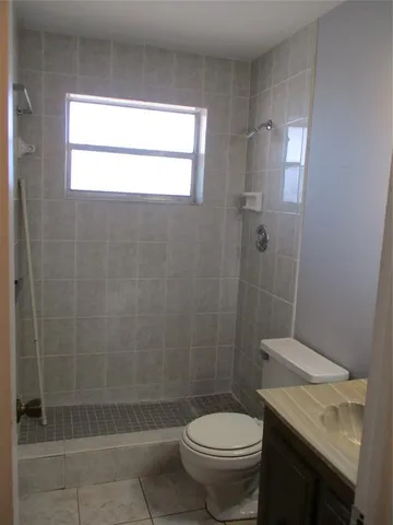 $105,000 | 8390 Lagos De Campo Boulevard, Unit 304, Tamarac, FL 33321