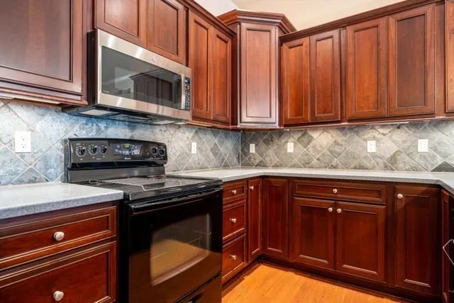 $410,000 | 19075 Thomson Drive, Unit 304, Brookfield, WI 53045