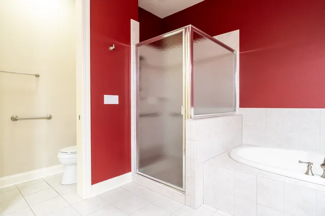 $410,000 | 19075 Thomson Drive, Unit 304, Brookfield, WI 53045