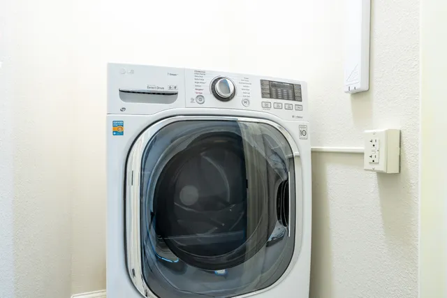 $410,000 | 19075 Thomson Drive, Unit 304, Brookfield, WI 53045