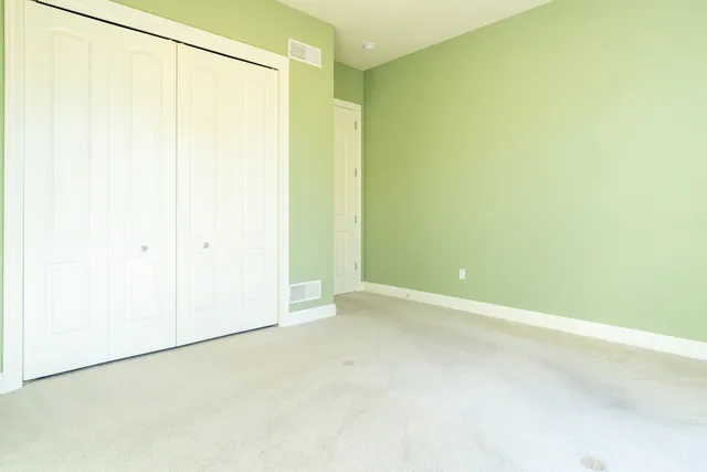 $410,000 | 19075 Thomson Drive, Unit 304, Brookfield, WI 53045