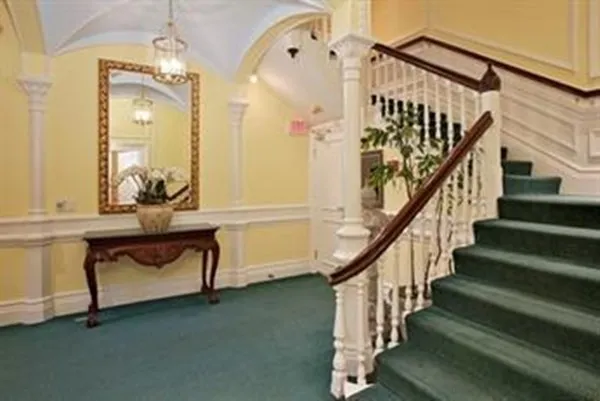 $2,000 | 365 Beacon Street, Unit 3B, Boston, MA 02116