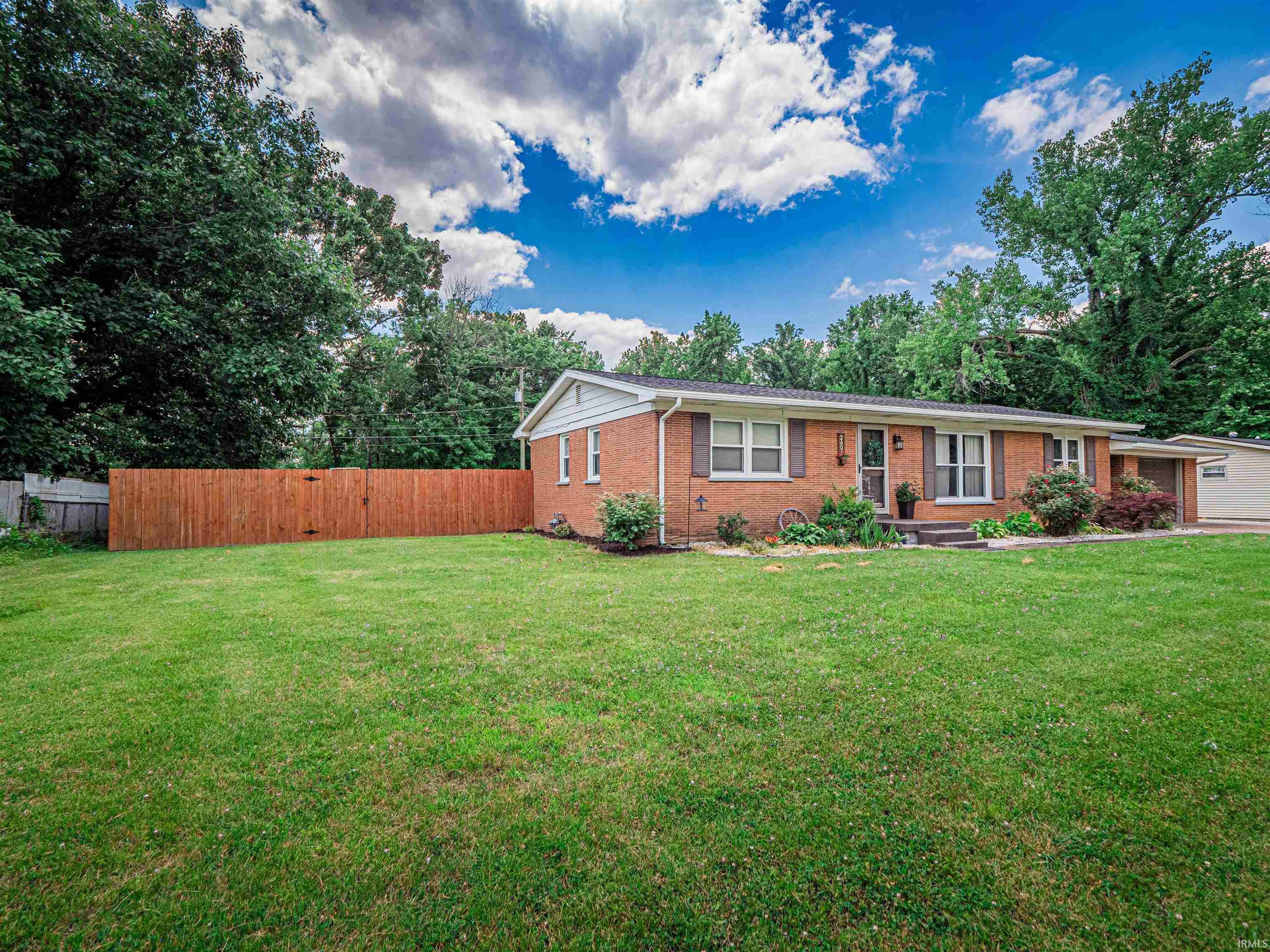 2606 Lexington Road Evansville, IN 47720 - Photo 3 of 3