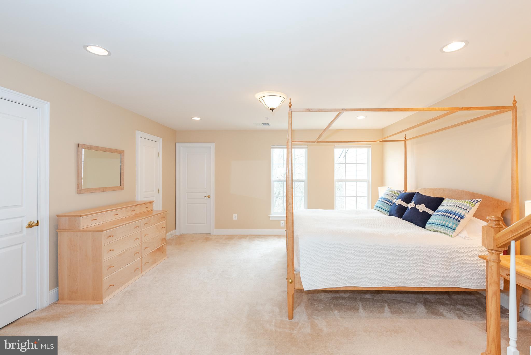8042 Four Quarter Road Ellicott City, MD 21043 - Photo 25 of 48 Owners Bedroom