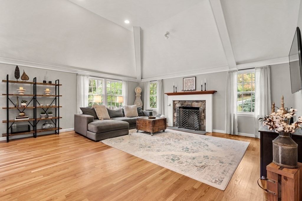 40 Ridge Hill Road Sudbury, MA 01776 - Photo 5 of 42