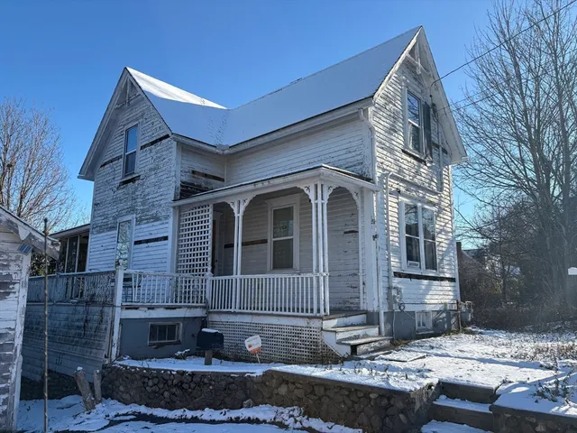 $1,150,000 | 351 County Road, Barrington, RI 02806