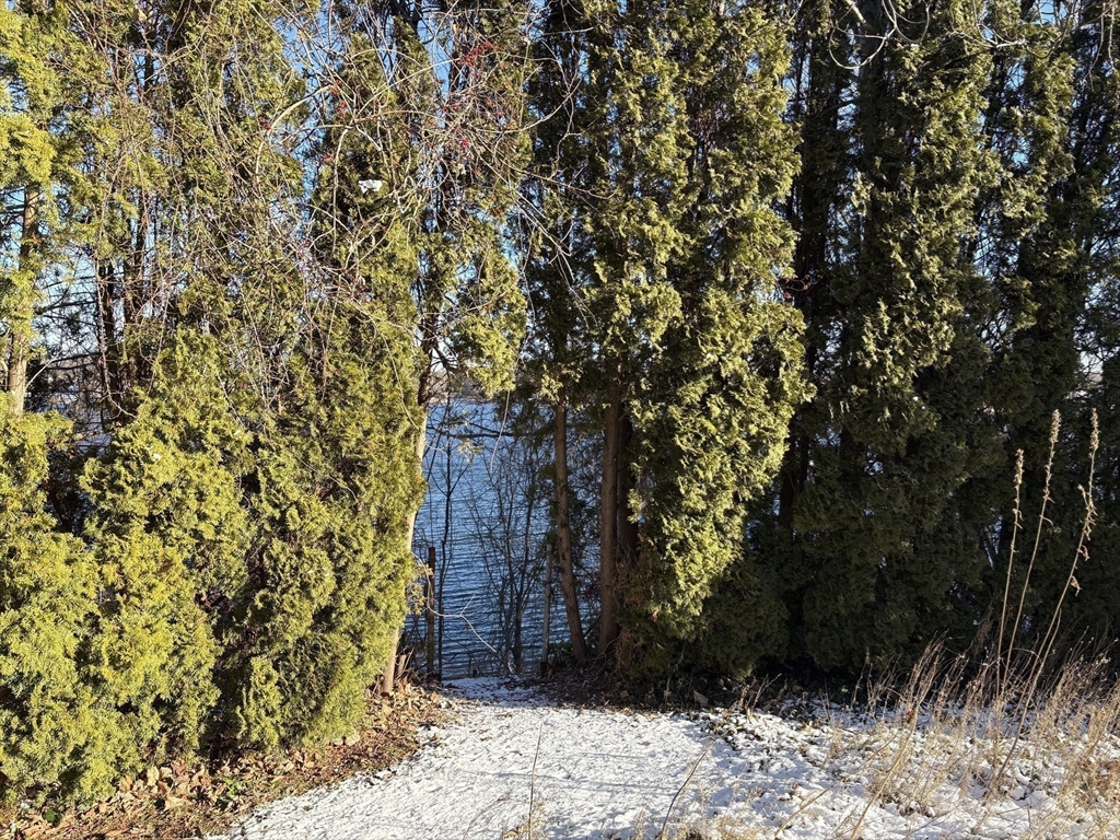 351 County Road Barrington, RI 02806 - Photo 11 of 42