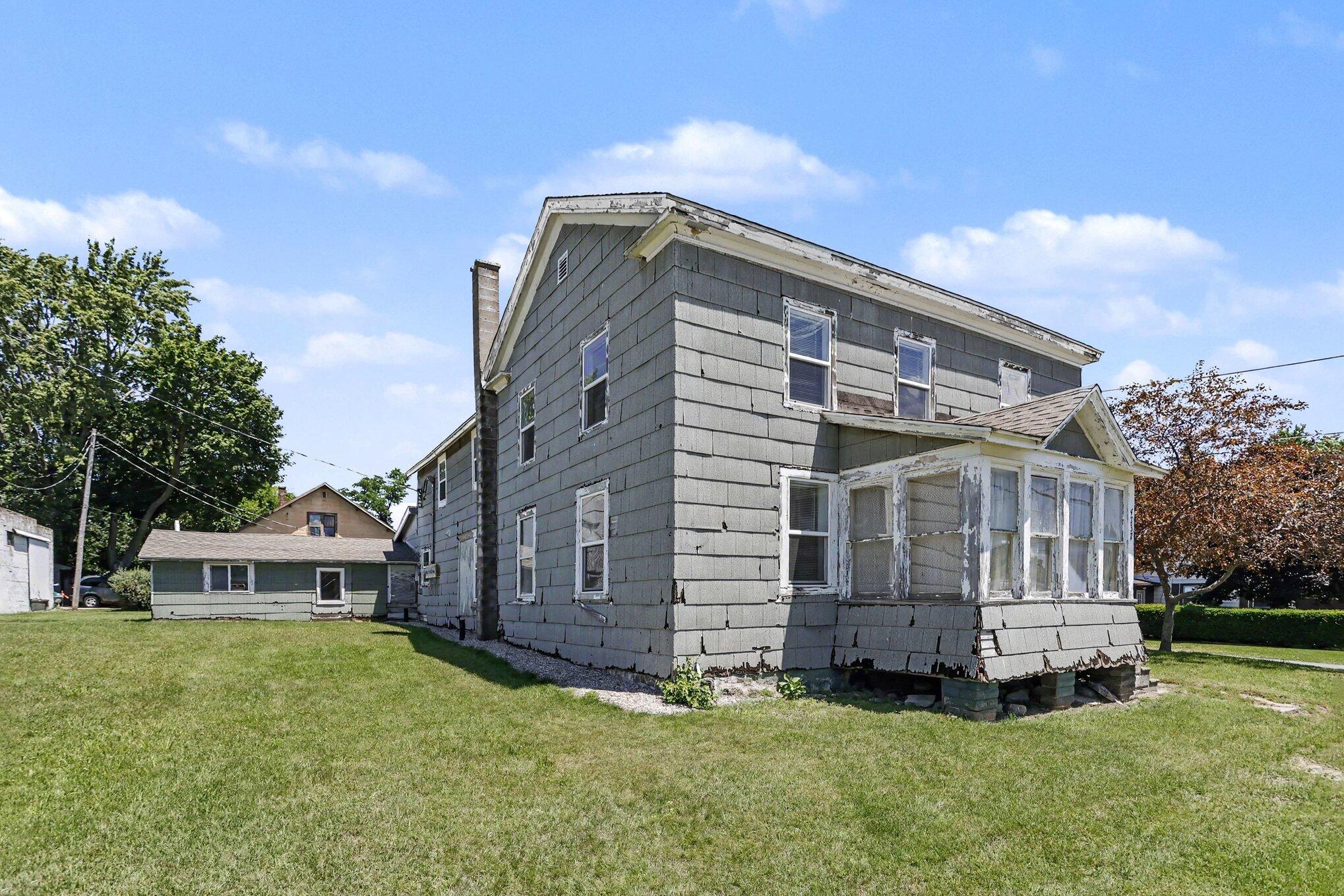 4737 Territorial Road Benton Harbor, MI 49022 - Photo 6 of 39 034_file_7654