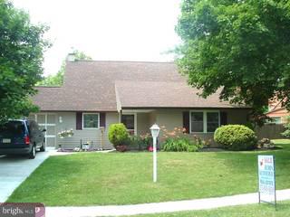 15 Hook Road Levittown, PA 19056 - Photo 1 of 6 Gallery Image 1