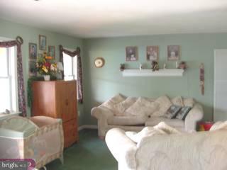 15 Hook Road Levittown, PA 19056 - Photo 6 of 6 Gallery Image 6