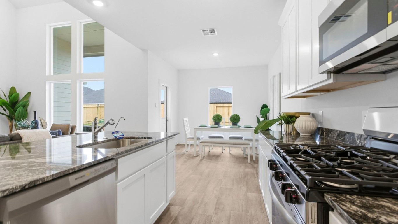 6311 Cherry Mdws Street Rosenberg, TX 77469 - Photo 16 of 43 *Images and 3D tour are for illustration only and options may vary from home as built.