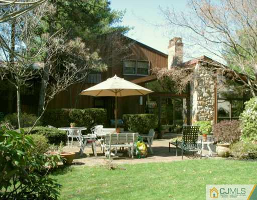 38 Agate Road East Brunswick, NJ 08816 - Photo 1 of 8 Gallery Image 1