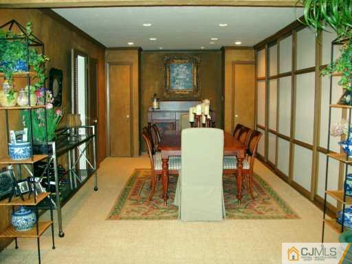 38 Agate Road East Brunswick, NJ 08816 - Photo 5 of 8 Gallery Image 5