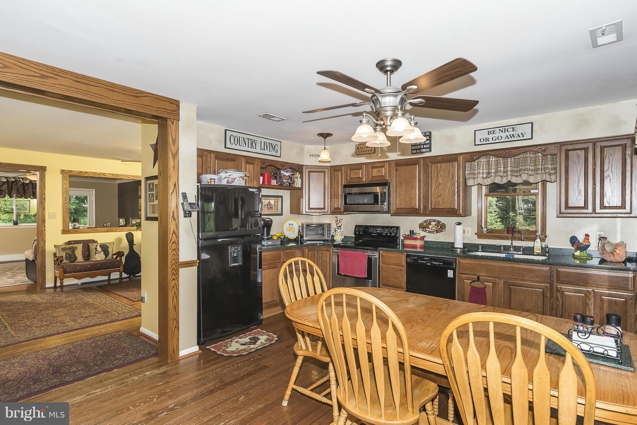 8438 Dogwood Road Baltimore, MD 21244 - Photo 23 of 30 Kitchen