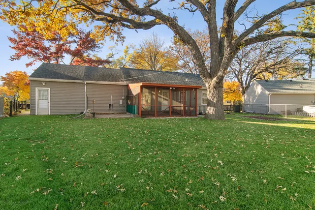 $375,000 | 36 Crestview Terrace, Buffalo Grove, IL 60089