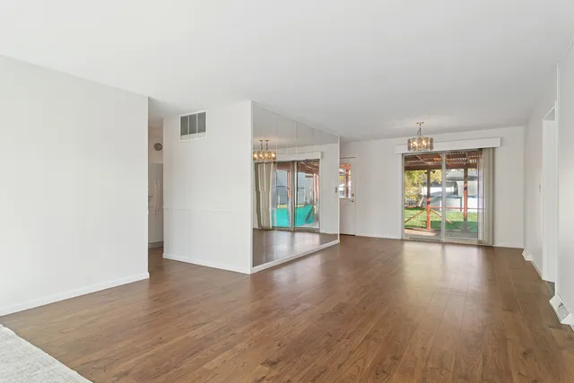 $375,000 | 36 Crestview Terrace, Buffalo Grove, IL 60089