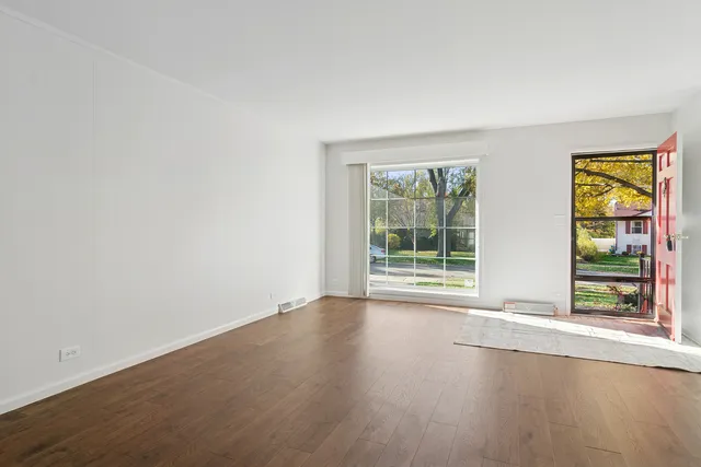 $375,000 | 36 Crestview Terrace, Buffalo Grove, IL 60089