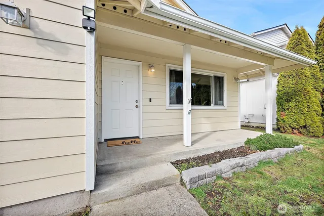a view of a house with a outdoor space