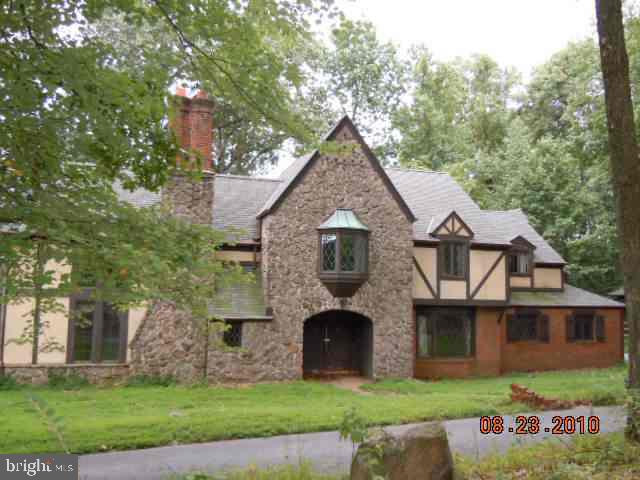 5111 Ridge Road Elizabethtown, PA 17022 - Photo 1 of 14 Gallery Image 1