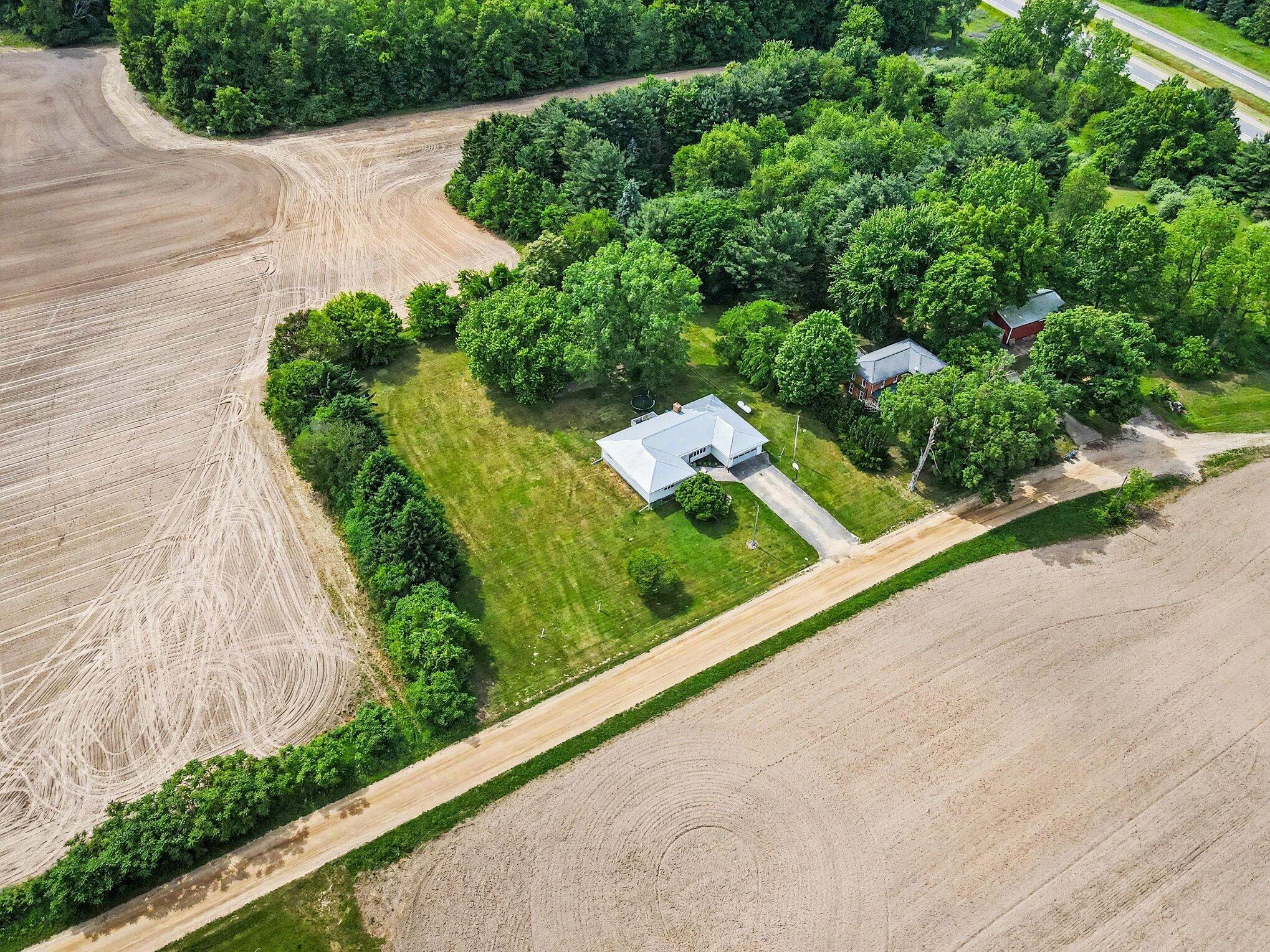 62852 Territorial Road Lawrence, MI 49064 - Photo 30 of 32 030_file_1112