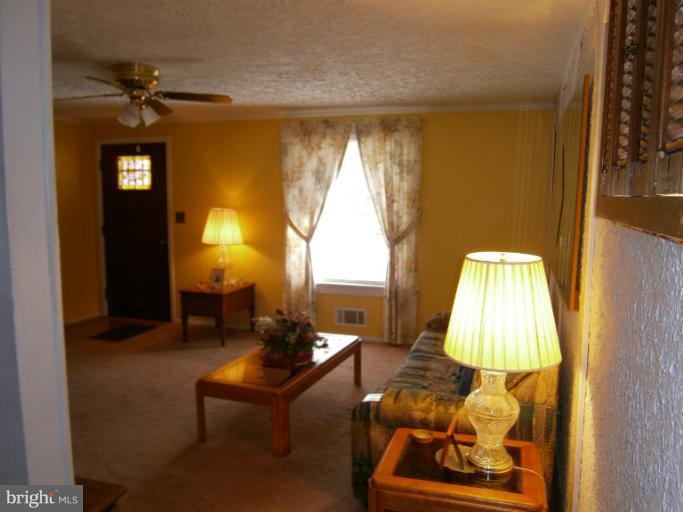 1106 Middleborough Road Essex, MD 21221 - Photo 2 of 19 Living Room