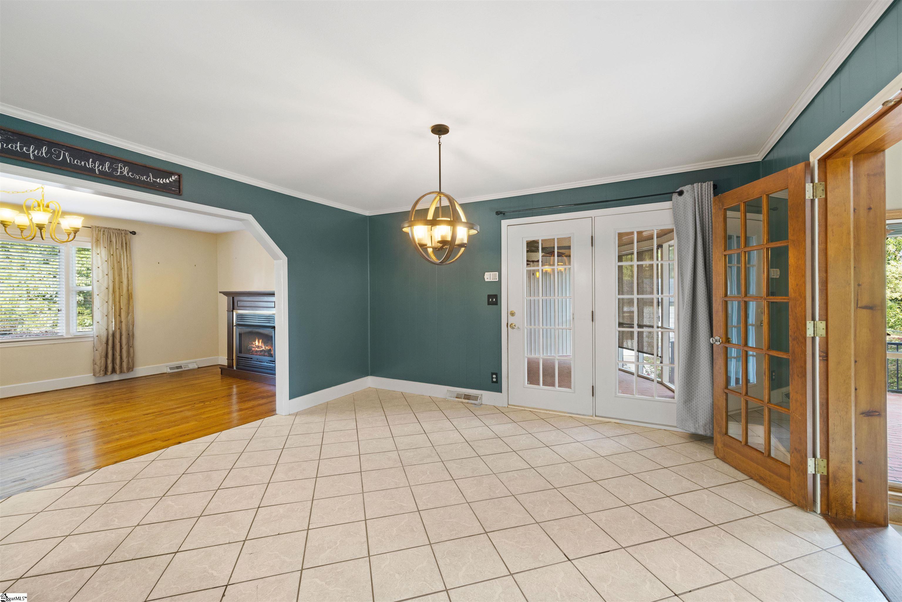 368 CCC Camp Road Greer, SC 29651 - Photo 5 of 41