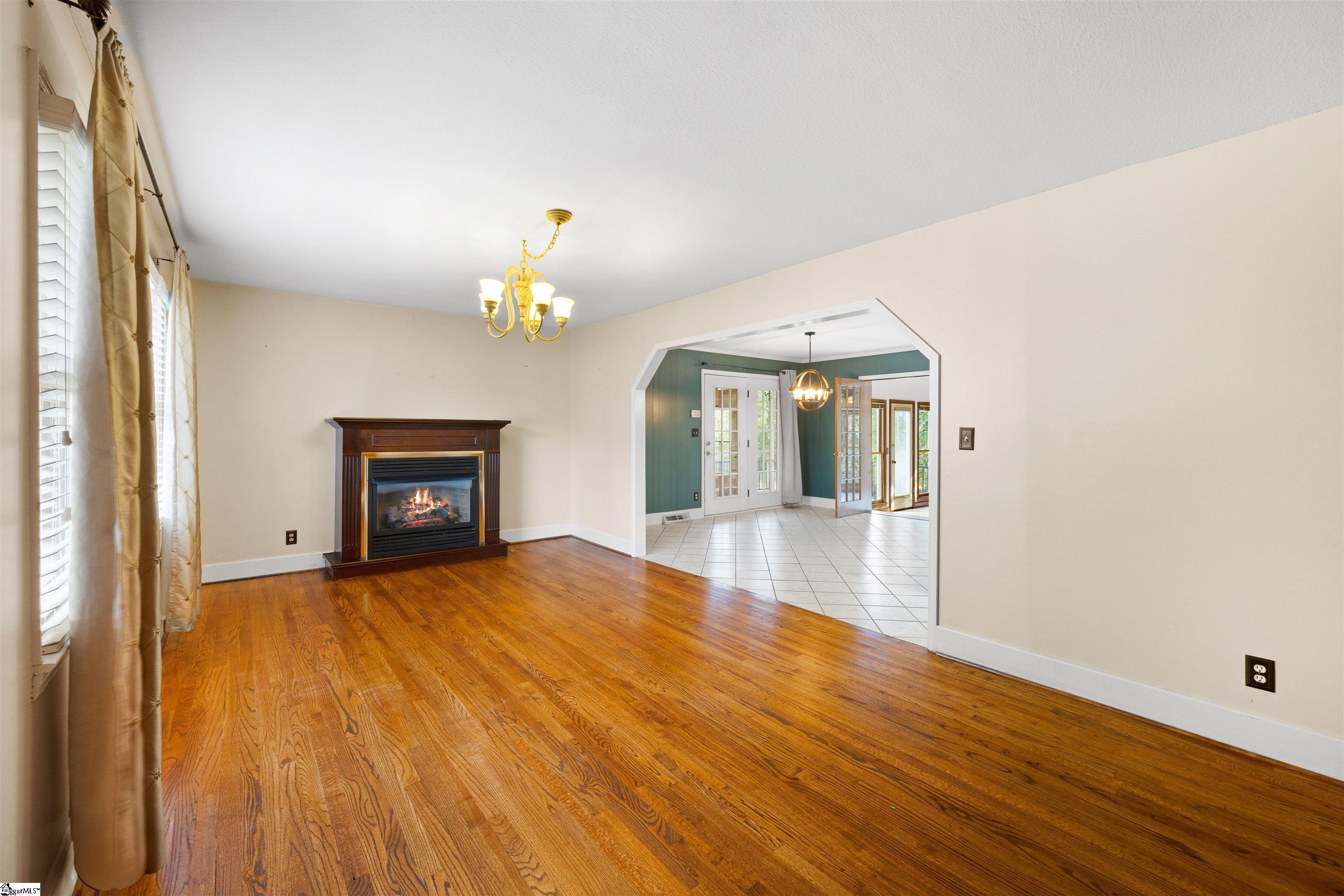 368 CCC Camp Road Greer, SC 29651 - Photo 6 of 41