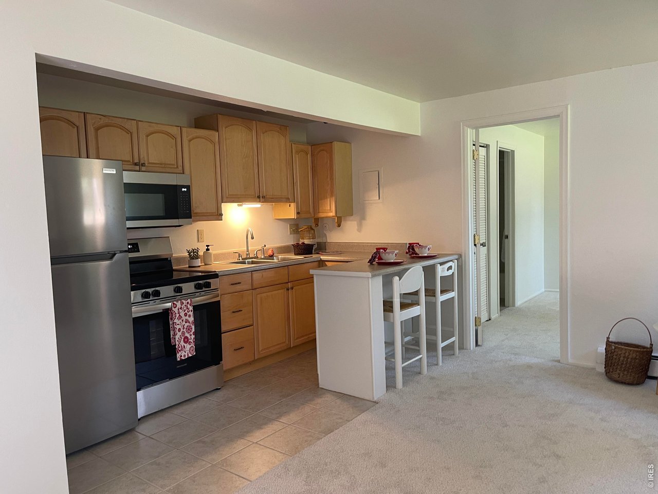 8060 Niwot Road, Unit 7E Niwot, CO 80503 - Photo 9 of 22 Updated kitchen that is open to living area