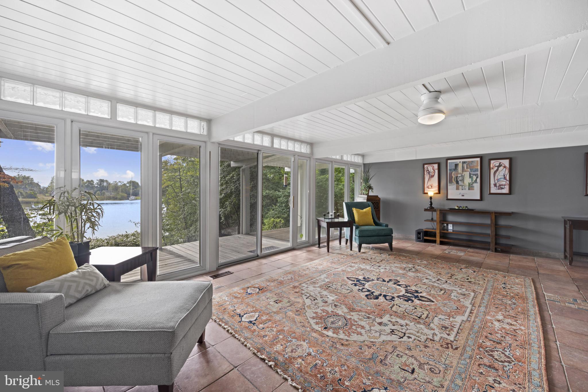 103 Fogle Drive Annapolis, MD 21403 - Photo 18 of 37 a living room filled with furniture