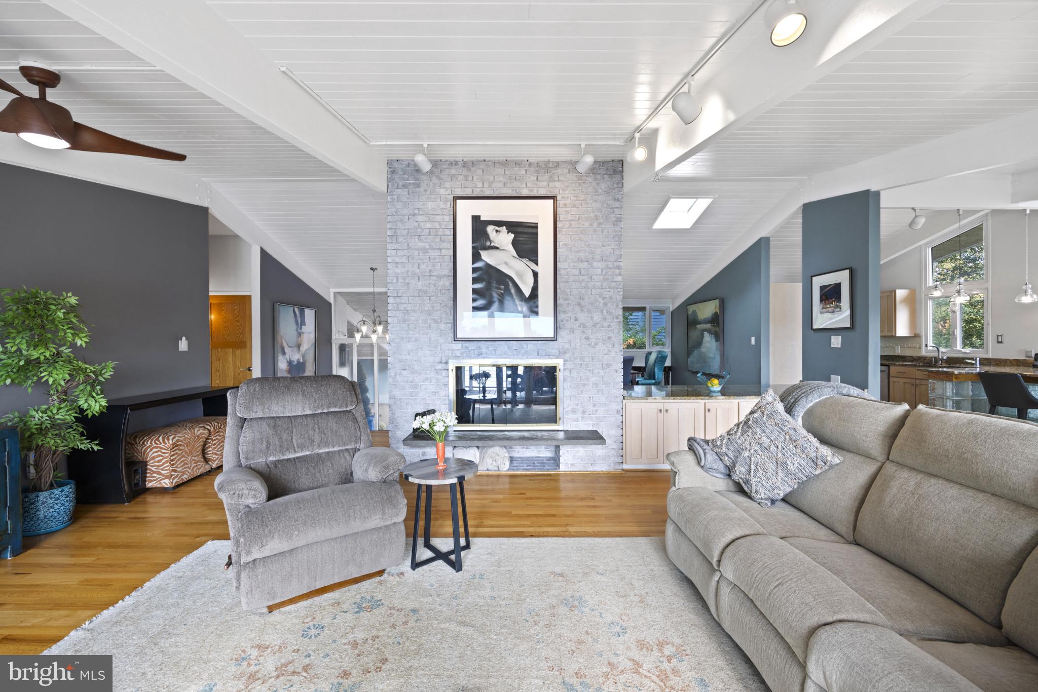 103 Fogle Drive Annapolis, MD 21403 - Photo 5 of 37 a living room with furniture and a large window