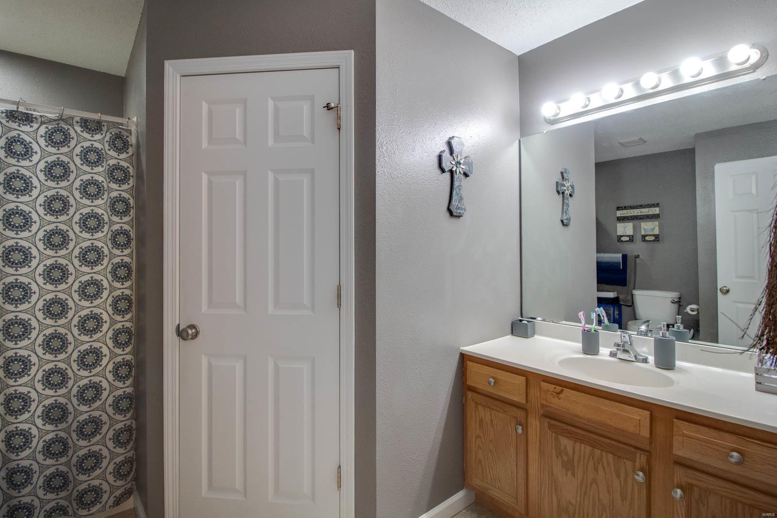 708 South Main Street Brighton, IL 62012 - Photo 22 of 37 Gallery Image 22
