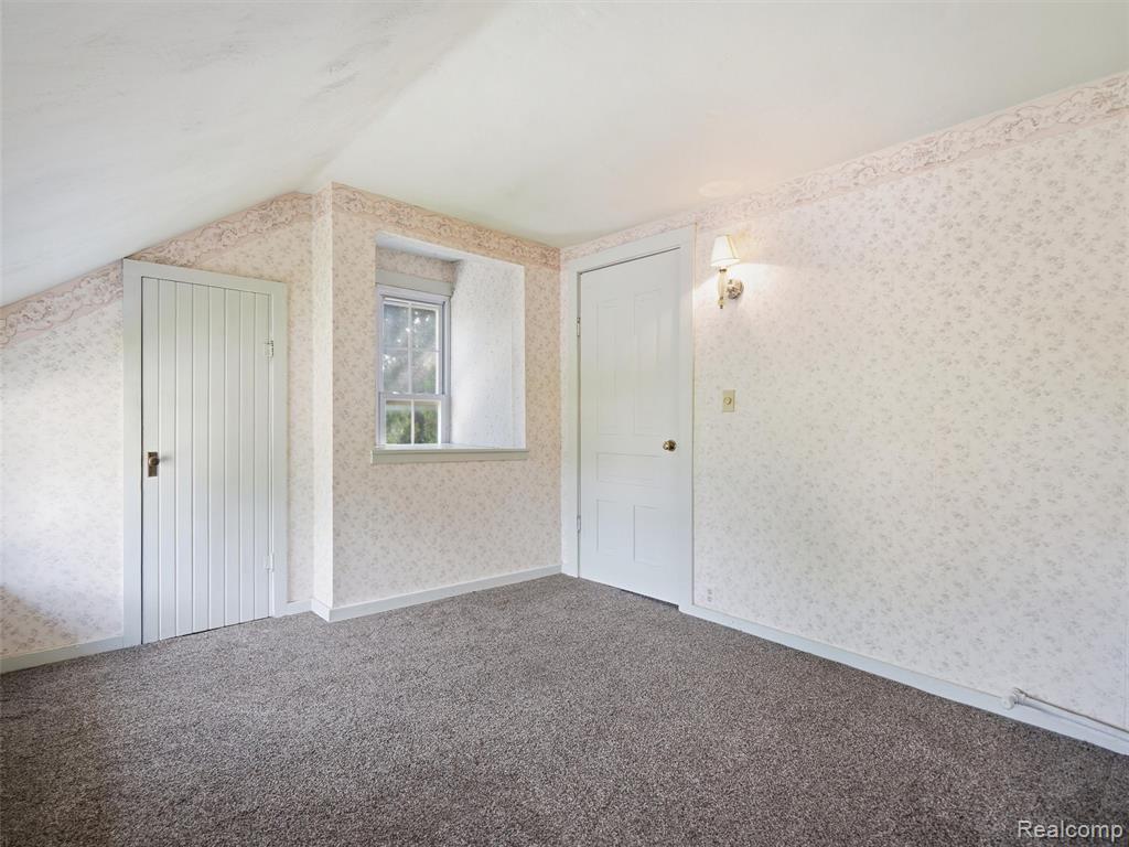 216 Bush Street Howell, MI 48843 - Photo 13 of 35