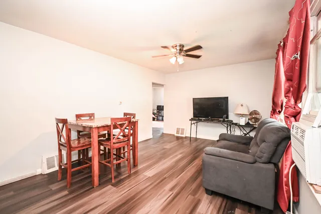 $229,900 | 1636 Rice Street, Waukegan, IL 60087