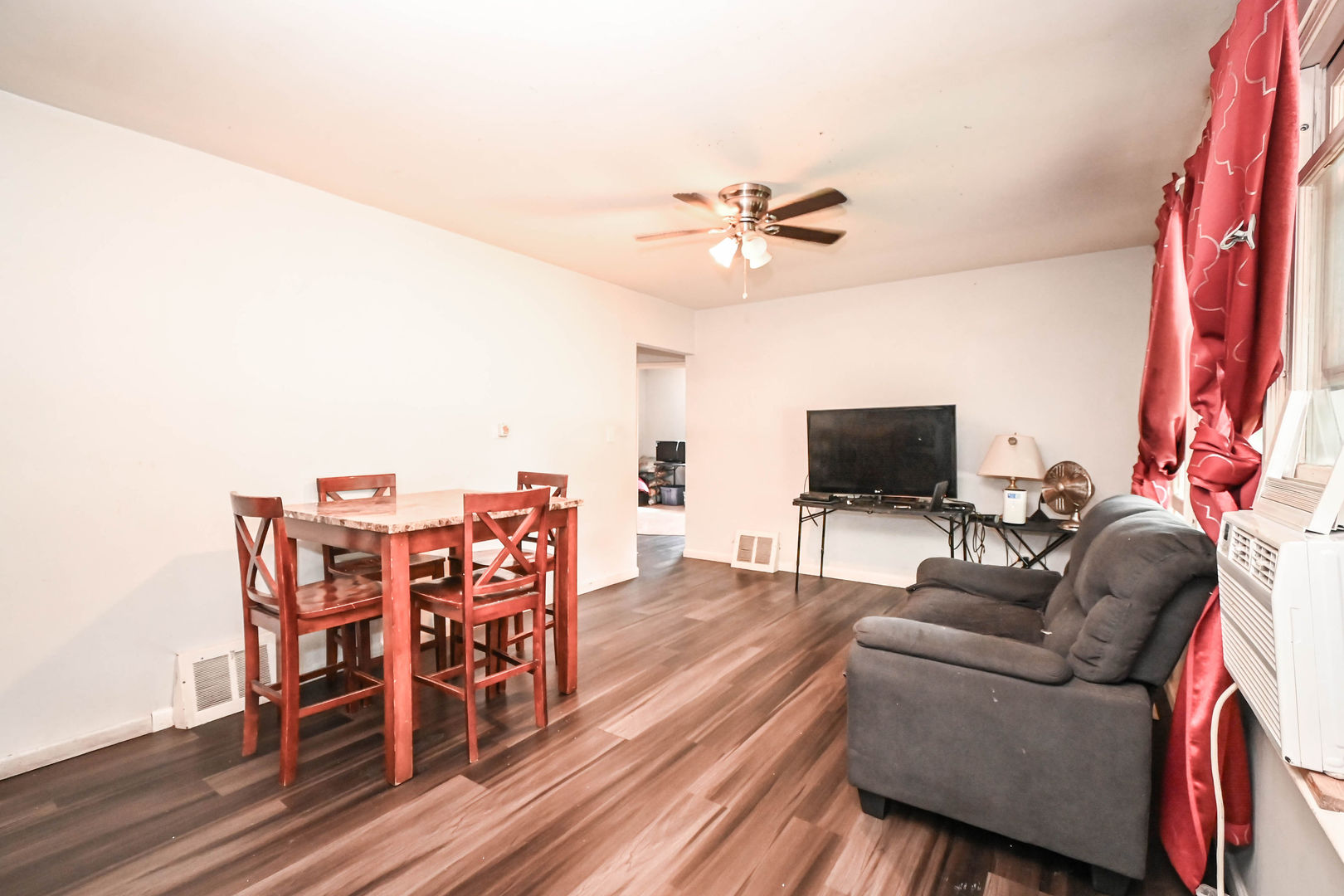 1636 Rice Street Waukegan, IL 60087 - Photo 8 of 25